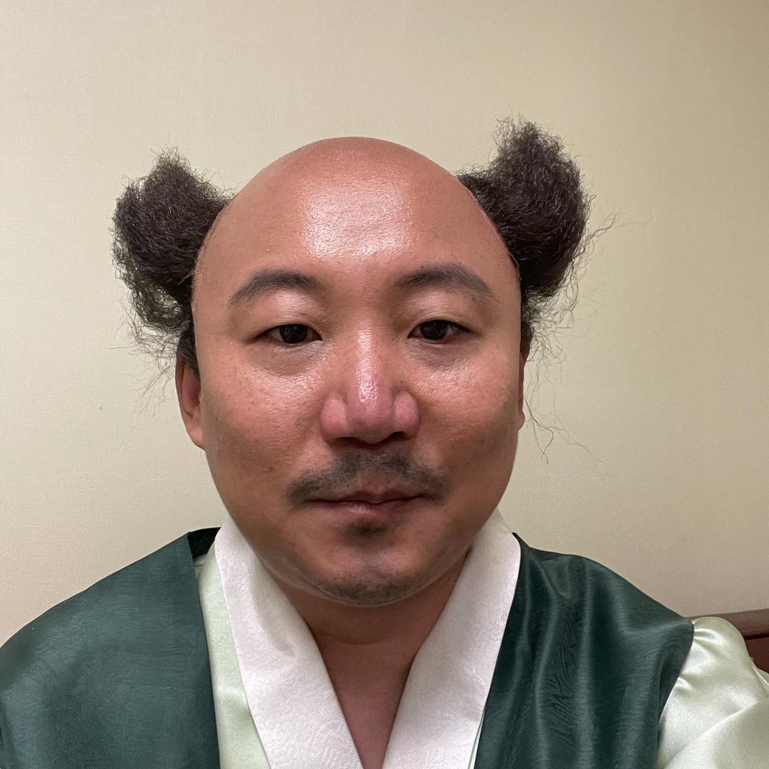 주호민, 숨겨왔던 헤어 공개 [인스타]