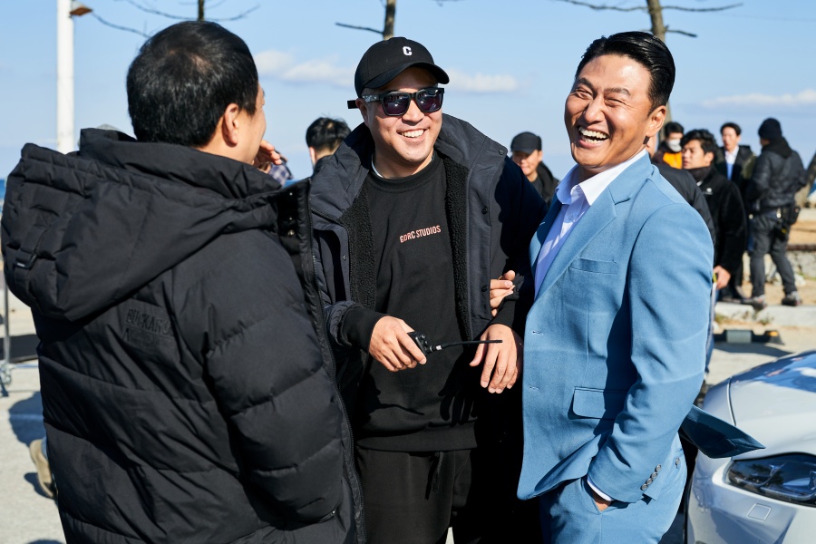 강릉 위드코로나 개봉작 중 이틀 연속 박스오피스 1위