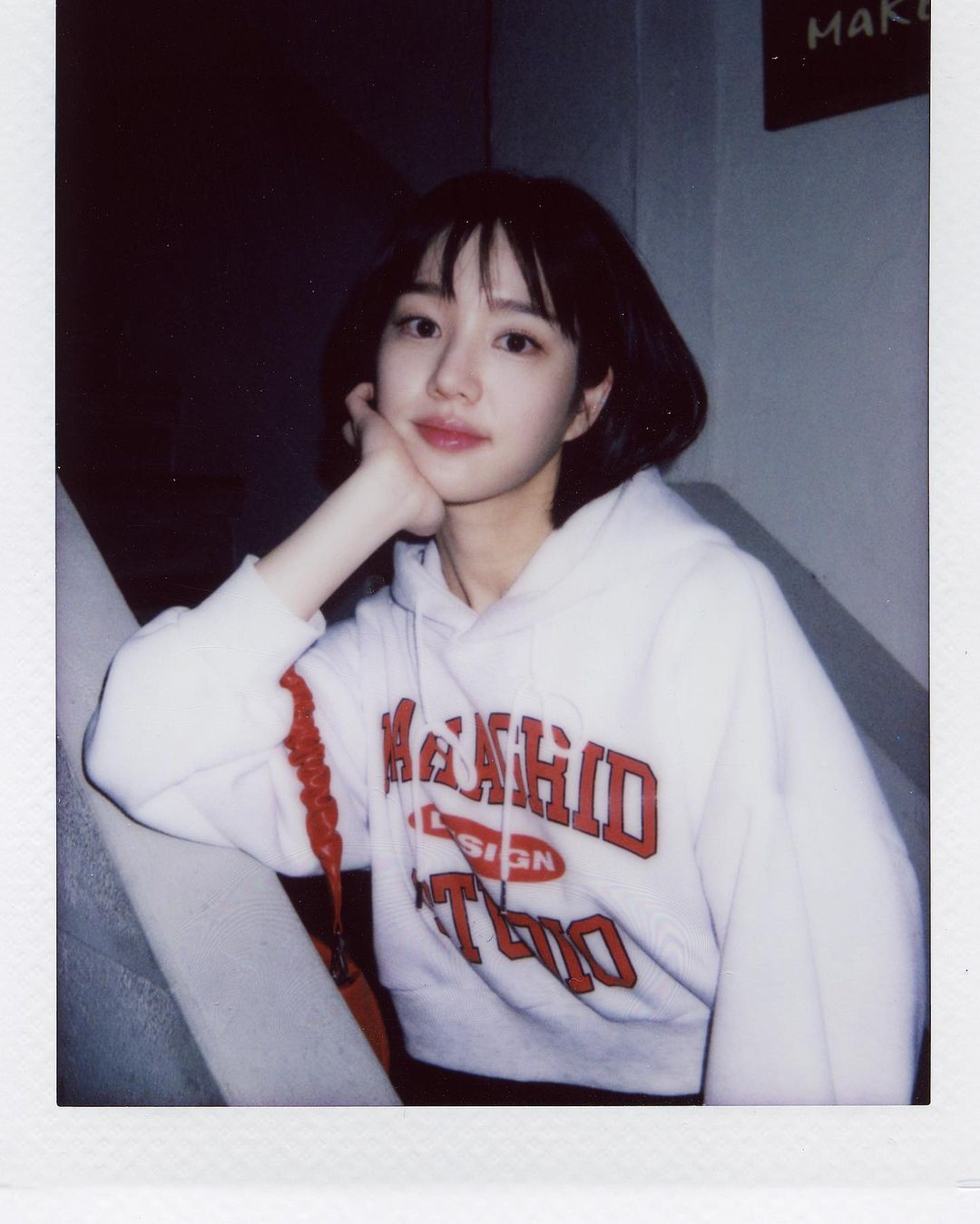 이유비, 감탄 나오는 명품 이목구비…러블리 매력 뿜뿜 [인스타]