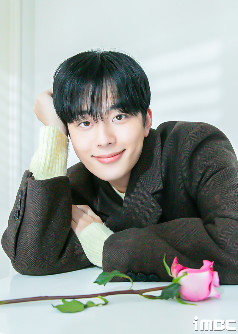 [움짤] 유선호, 아이컨택 로맨러 계성대군 나야나