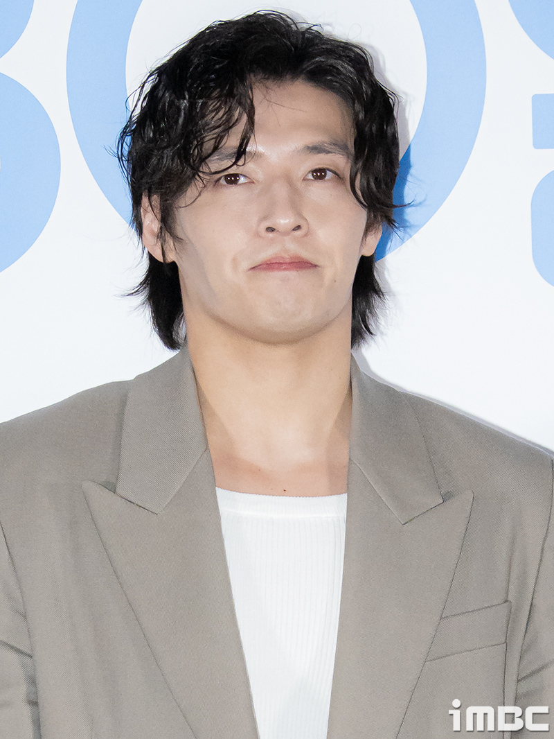 [포토] 강하늘, 수줍게 브이