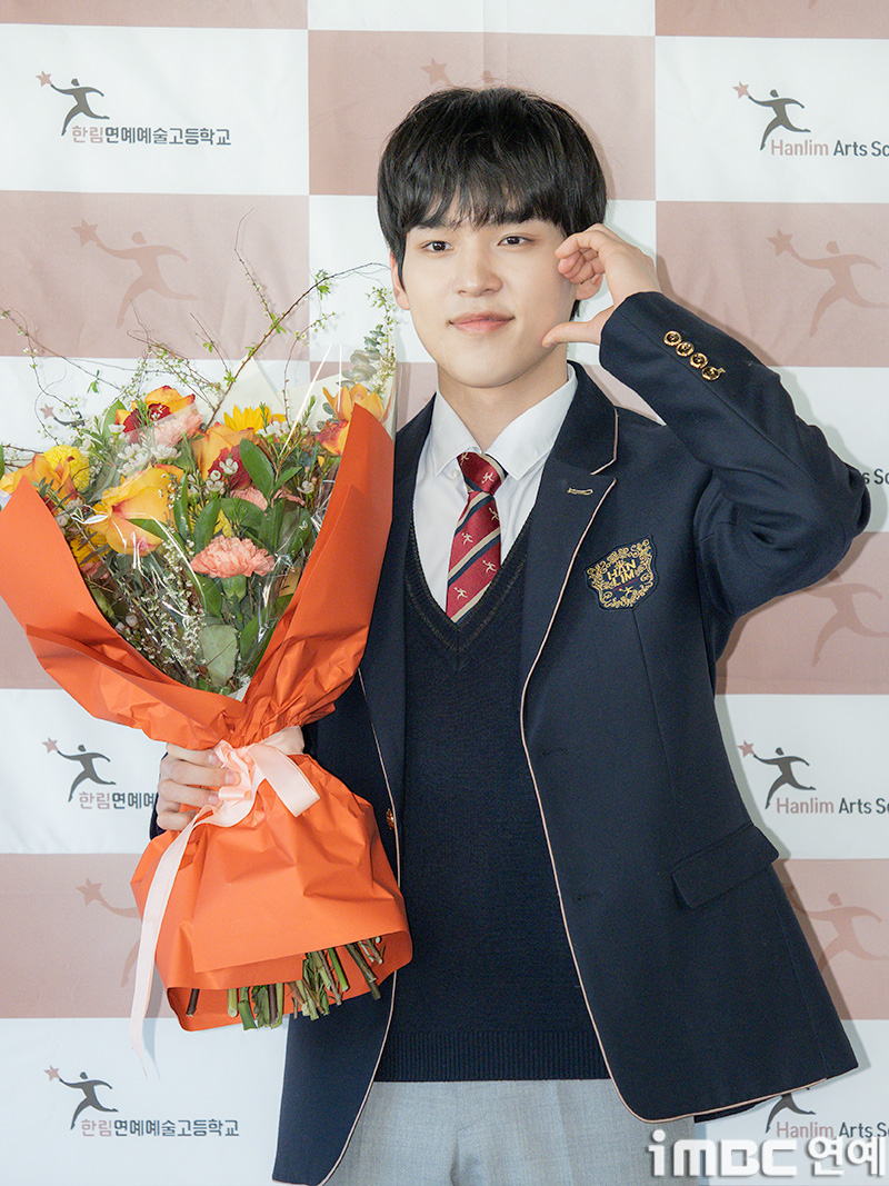 [포토] 한림예고 졸업하는 배우 문성현