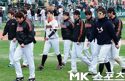 2013시즌 일정 본 롯데 “이게 뭐꼬”