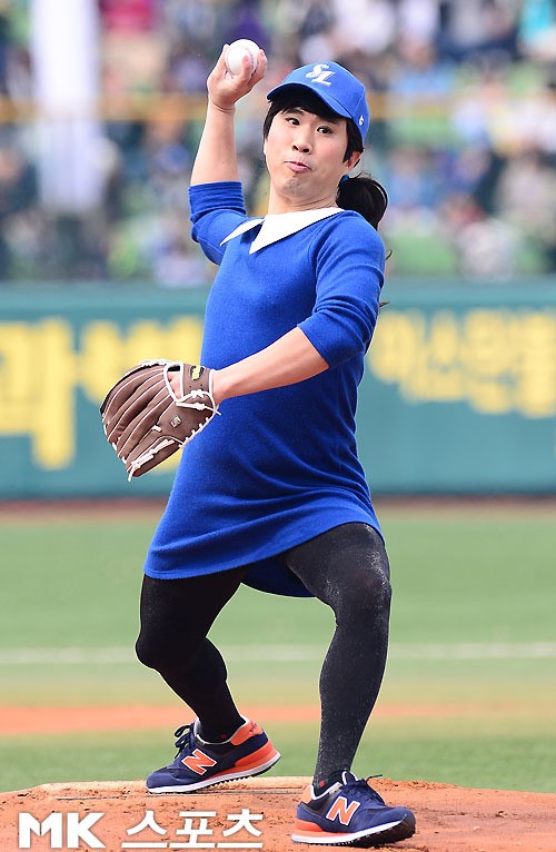 [mk포토] `정여사` 정태호, `섹시 레깅스 시구`