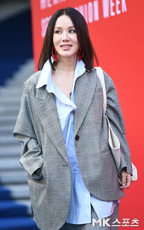 엄정화 `패션쇼 나들이~` [MK포토]
