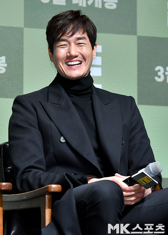 유지태, 어깨 깡패의 함박미소 [MK포토]