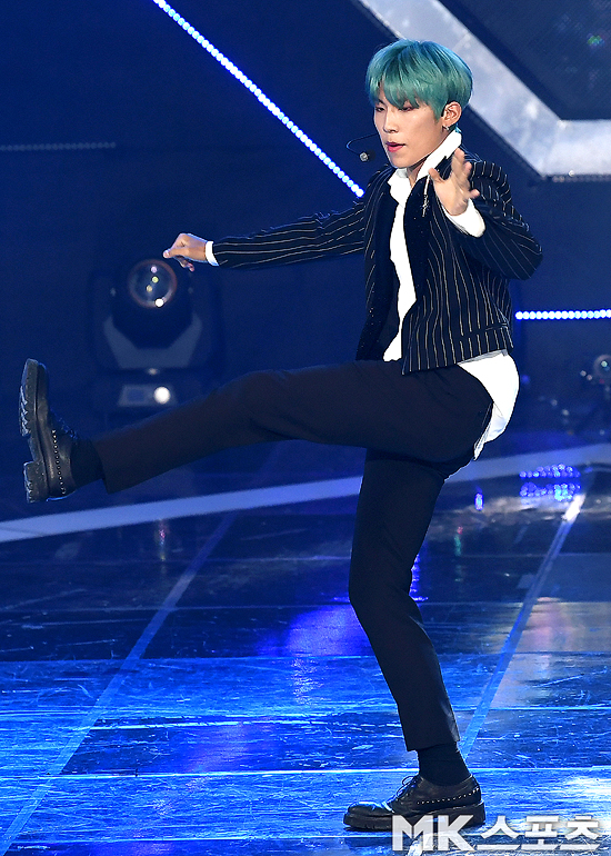 AB6IX 박우진, 파워풀한 댄스 [MK포토]