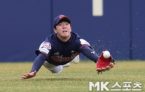 조세진 '몸을 날렸건만' [MK포토]