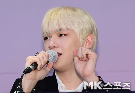 강다니엘 더 스토리로 인사드려요 [MK포토]