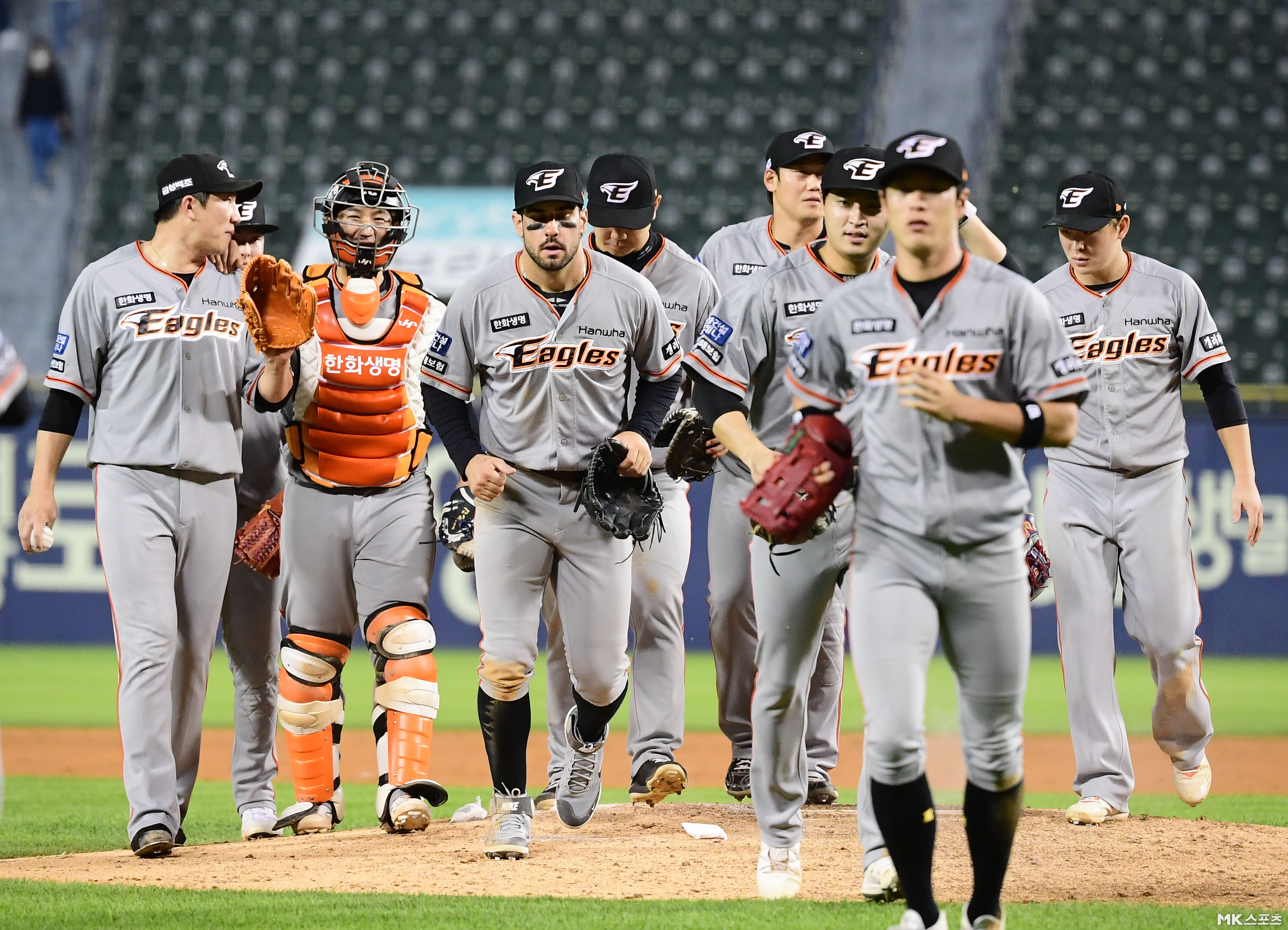한화 '두산에 5-1 역전승 거두며 2연패 탈출' [MK포토]