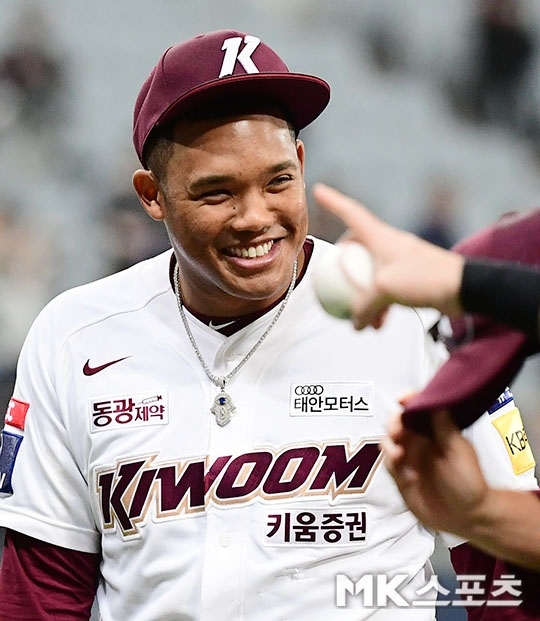 다시 꿈꾼 해피엔딩 없었다…키움, 러셀 웨이버 공시 요청&새 외인 타자 곧 발표