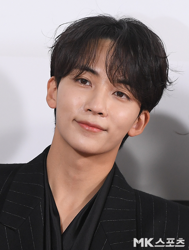 세븐틴 정한 ‘부드러운 미소’ [MK포토]