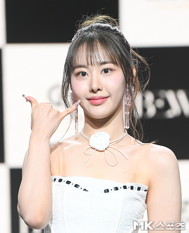 비웨이브 제나 ‘비주얼 센터’