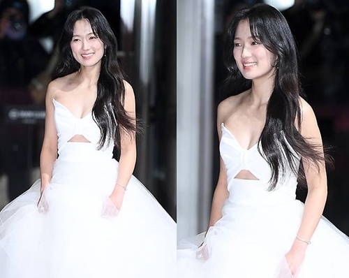 240mm 화이트 구두 주인공, 김혜윤이었다? 또 한 번 화이트스완 재림