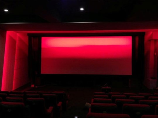 강남 최초의 예술영화관은 어떻게 다를까