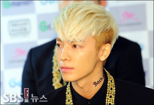 [E!포토]슈퍼주니어 동해, 눈에 띄는 문신