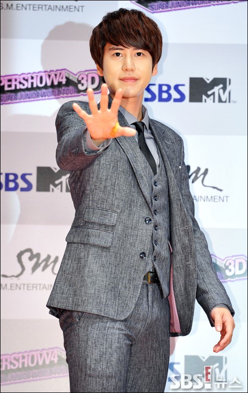 [E!포토]슈퍼주니어 막내 규현이에요