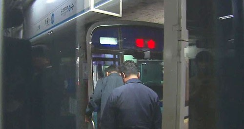 지하철 4호선 복구 집전장치 고장나 당고개역에서 운행 중단