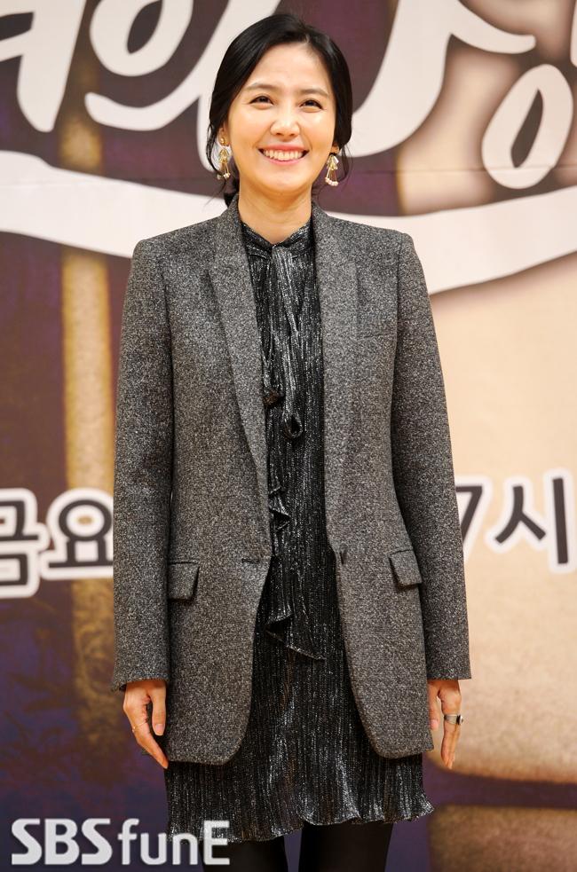[E포토]신동미, 미인대회 출신 공세실 역