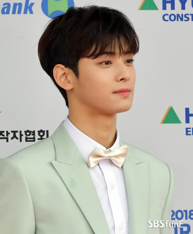 [E포토]차은우, 여자보다 더 예쁜 남자