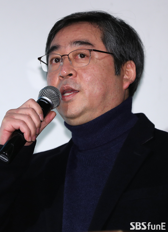 [E포토]입장 표명하는 미디어라인엔터테인먼트 이정현 대표