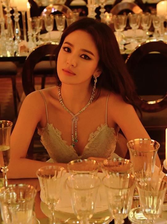 송혜교 실물은 이런 느낌?…모나코 빛낸 고혹미