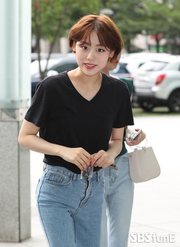 [E포토] 위키미키 루아, 단발의 애교쟁이