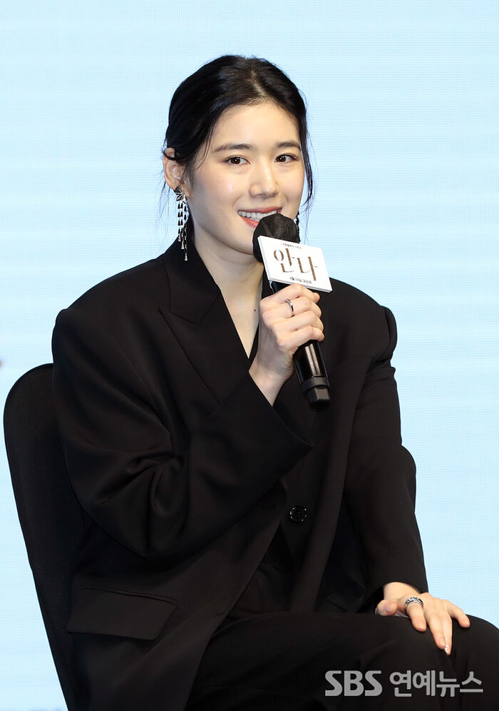 파친코·안나 연이어 성공한 정은채, 키이스트와 재계약