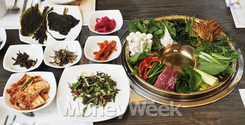 약초 밥 먹고 즐기는 인삼축제