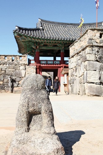 국밥 먹고 초가에서 하룻밤