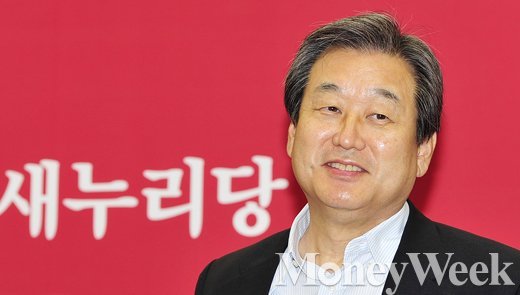 김무성 둘째딸 이달말 비공개로 결혼… 상대는 신라개발 회장 아들