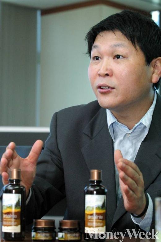 도박 혐의 네이처리퍼블릭 정운호 대표는?