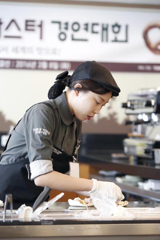탐앤탐스, 프레즐 최고의 맛 … 이유있네
