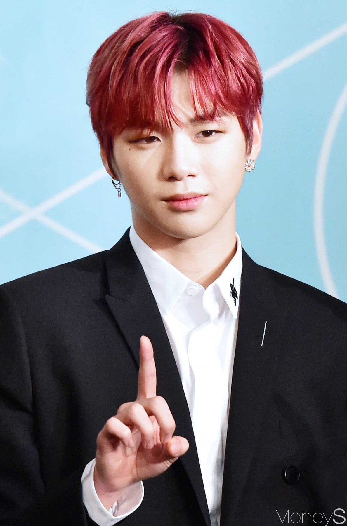 [머니S포토] 워너원 강다니엘 정규 앨범으로 돌아왔습니다