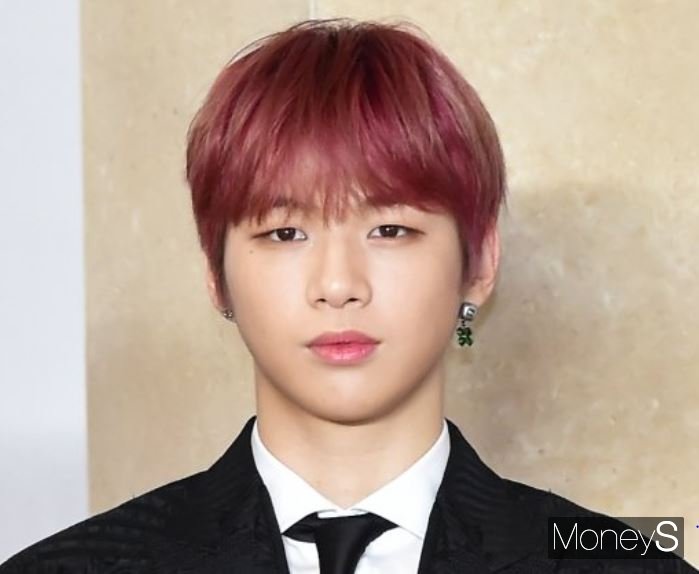 만우절, 강다니엘 착해서 잘 속아줄 것 같은 스타 1위…박보검 2위