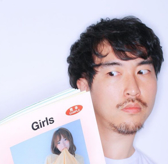 성추행 혐의 사진작가 로타, 징역 8개월… 처벌 불가피