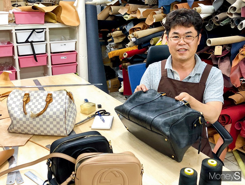남친 선물 들고 명품 수선집 갔더니… 짝퉁입니다