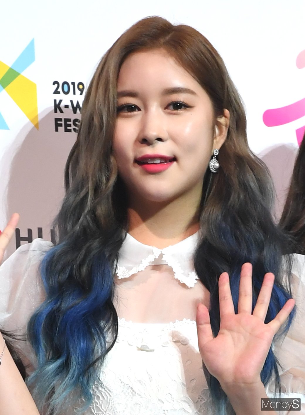 [머니S포토] 우주소녀 다영, 예쁜 투톤 헤어컬러(2019 SOBA)
