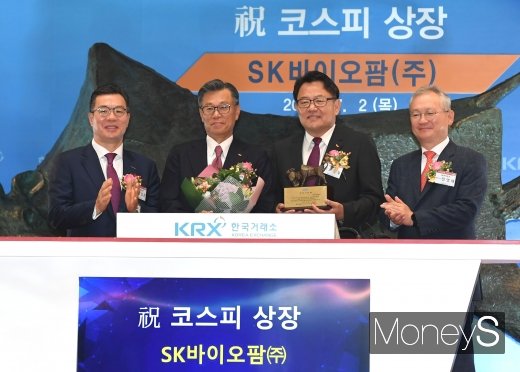 공모주 돌풍 SK바이오팜, 기관 보호예수 해제 첫날 뚝