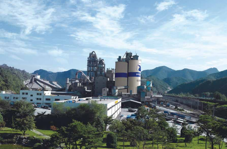 [특징주] 시멘트 가격 급등에 관련주 훨훨… 고려·삼표·성신양회↑
