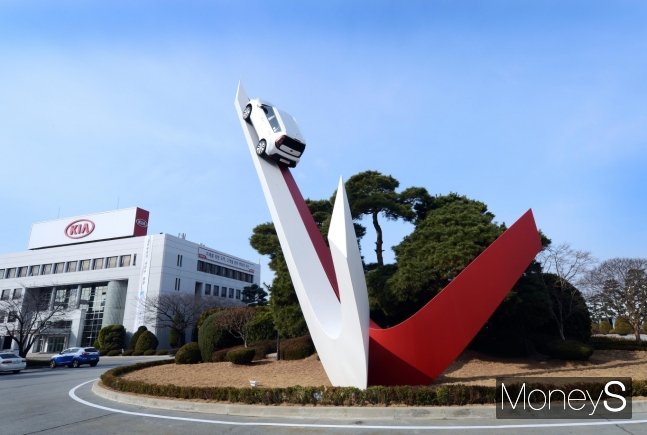 기아 오토랜드 광주, 반도체 수급 차질로 상반기 생산량 소폭 감소