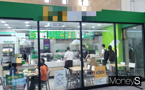 [르포] 활기 찾은 캠퍼스… 대학가 상권·부동산도 활짝