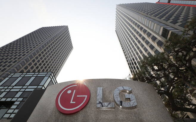 LG AI연구원-퓨리오사AI, 차세대 AI 반도체 개발 맞손