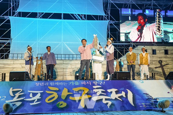 목포 항구축제 개막 전 관변단체 음식티켓 판매 말썽