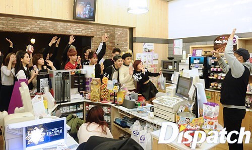 [스타캐스트] 다, 당황하셨어요?…JYP, 매점습격 사건