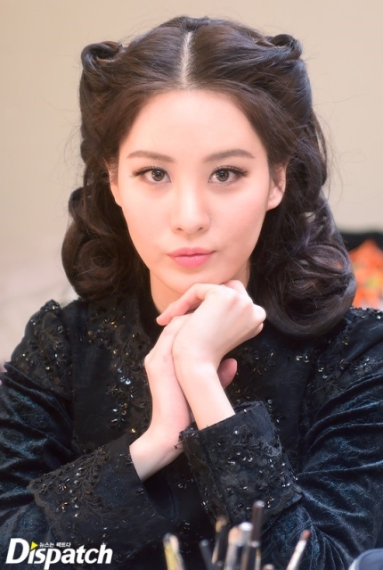 [OTHER][10-11-2014]SeoHyun tham dự buổi họp báo cho vở nhạc kịch mới của cô "Gone With The Wind" - Page 10 143338406_28