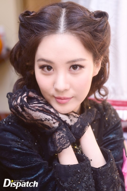 [OTHER][10-11-2014]SeoHyun tham dự buổi họp báo cho vở nhạc kịch mới của cô "Gone With The Wind" - Page 10 143338607_29