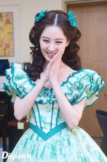 [OTHER][10-11-2014]SeoHyun tham dự buổi họp báo cho vở nhạc kịch mới của cô "Gone With The Wind" - Page 10 143341201_44