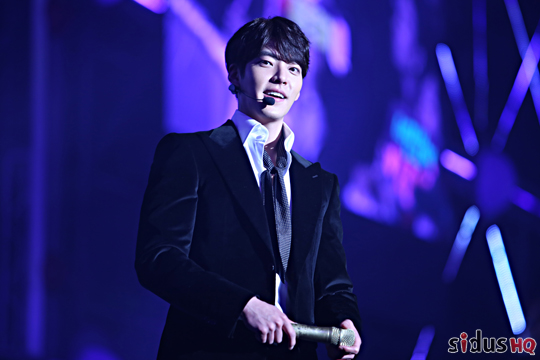 151930288_%25B1%25E8%25BF%25EC%25BA%25F3