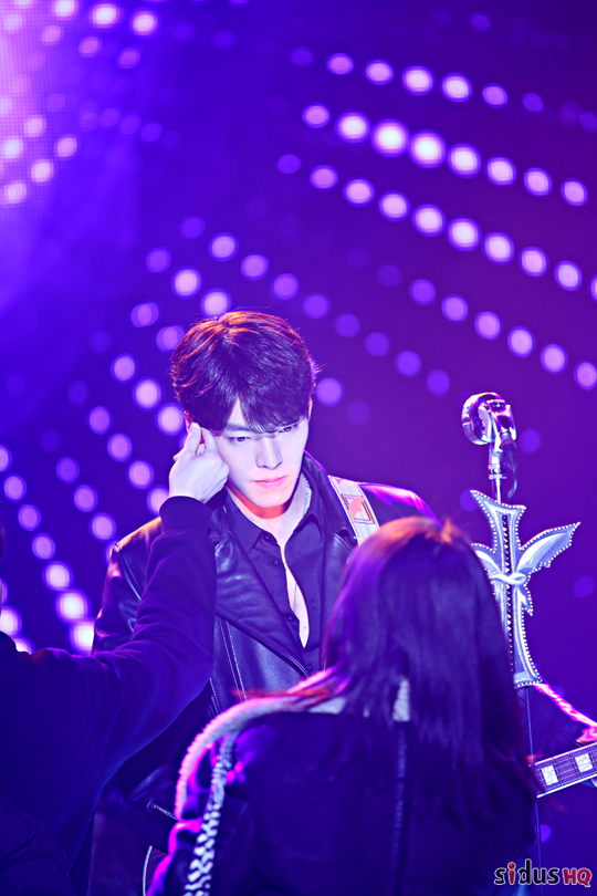 151941783_%25B1%25E8%25BF%25EC%25BA%25F3